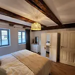 Fachwerkzeit Haus Mit Zwei 아파트 *