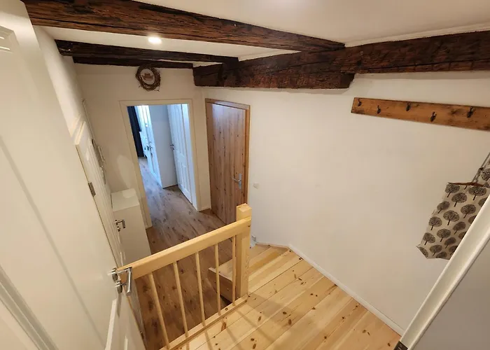 Апартаменты Fachwerkzeit Haus Mit Zwei Кведлинбург