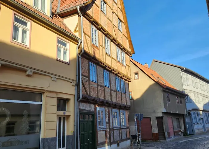 Fachwerkzeit Haus Mit Zwei Кведлинбург