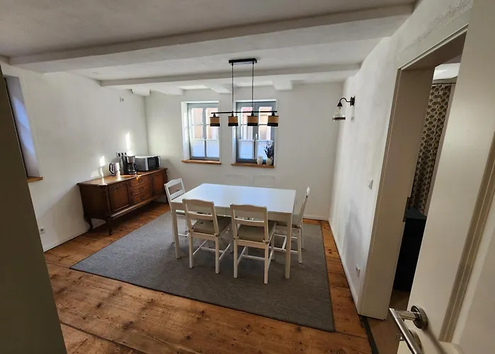 Апартаменты Fachwerkzeit Haus Mit Zwei Кведлинбург