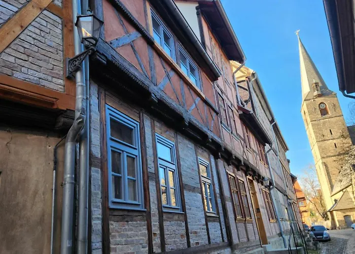 Fachwerkzeit Haus Mit Zwei * Кведлинбург